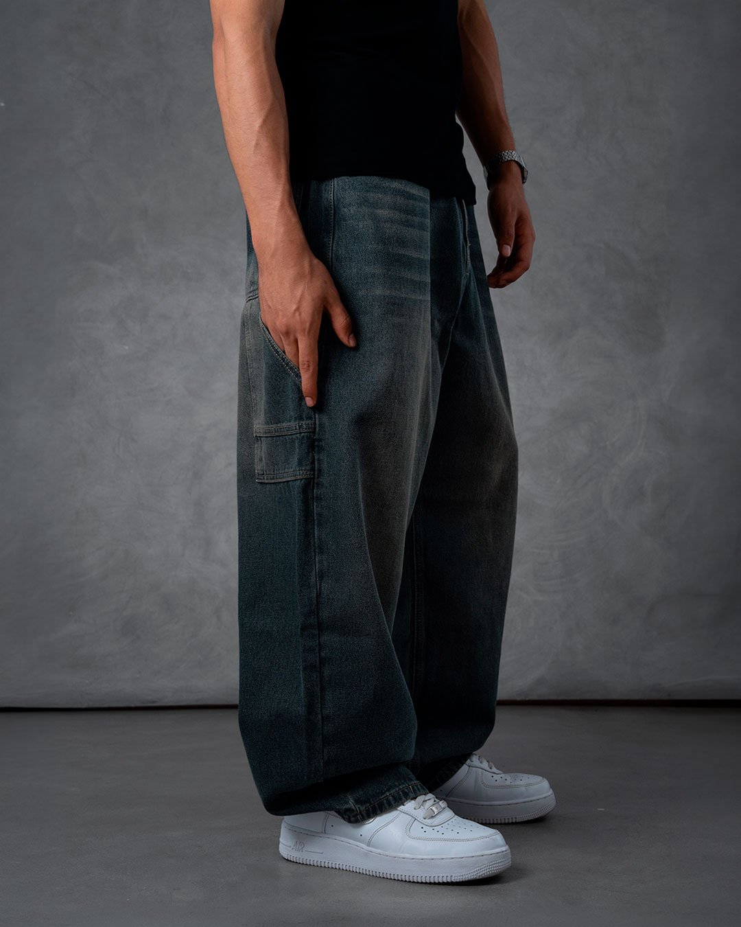 Jean Ballom Blue 2.0 — vista lateral